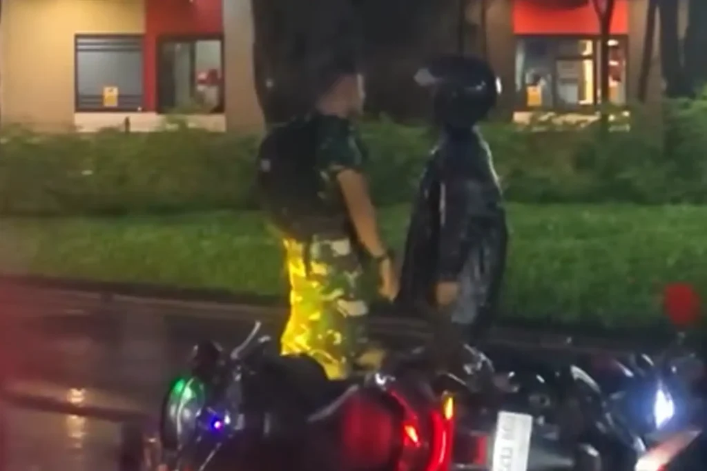 Keributan Oknum Berseragam