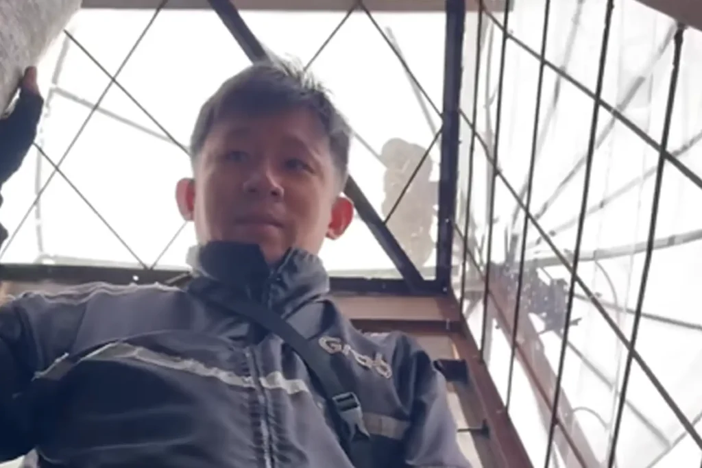 Ojek Online Mencuri