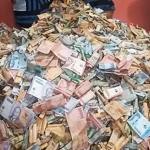 Uang Tabungan di Kaleng